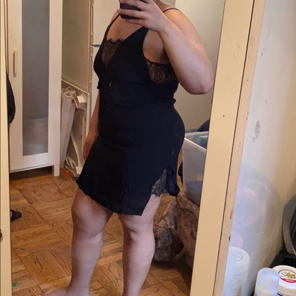 Dress - Picture 2 of 8